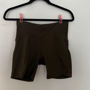 Lululemon Shorts Sz 8